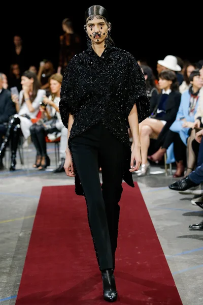 Look 49